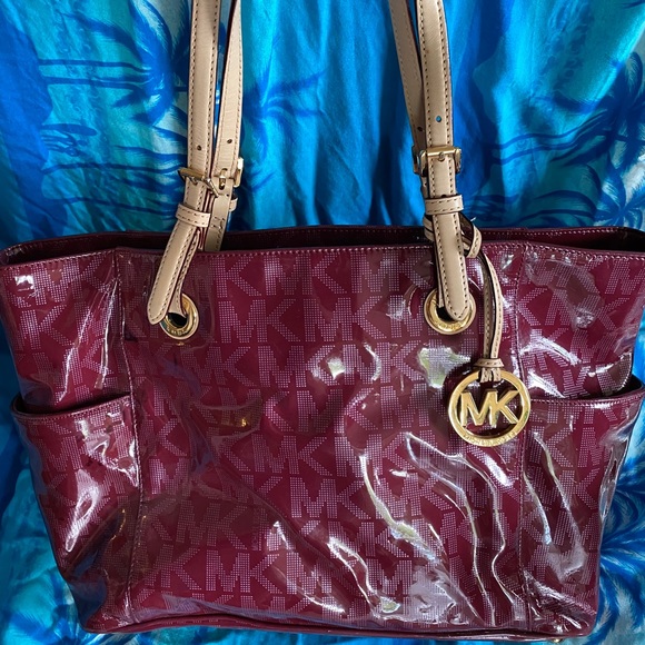 michael kors glossy tote
